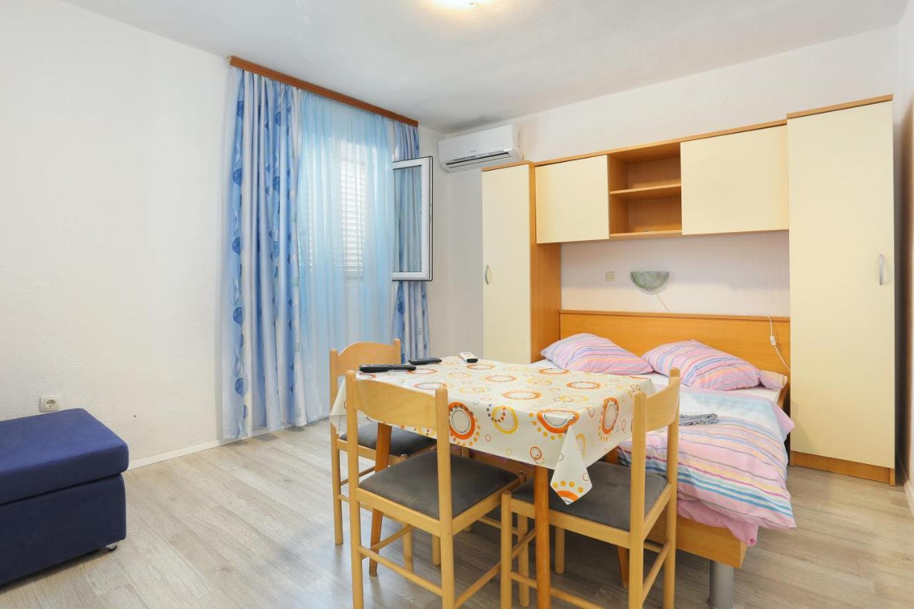 Apartments With A Parking Space Tucepi, Makarska - 6695 Tučepi Exterior foto